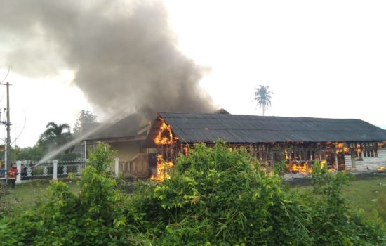 Asrama Mahasiswa Woyla Ludes Terbakar