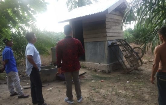 Bangunan MCK Dana Desa Paya Laot Disorot LSM KIBAR