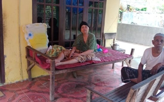 Mengaku Utusan Kecamatan , Nenek Di Aceh Utara Dirampok 10 Mayam Emas