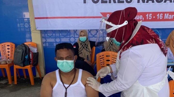 Kasat Reskrim Polres Nagan Raya di Vaksin Sinovac Aman Dan Halal