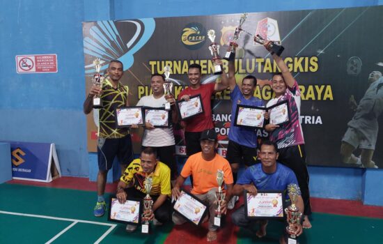 Turnamen Badminton Piala Kapolres Berakhir, Kabag SDM Juara Ganda Dewasa